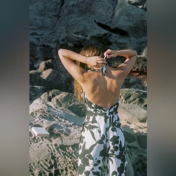 Keoni halter jumpsuit | Slow fashion linen jumpsuit - Picture 9 of 10